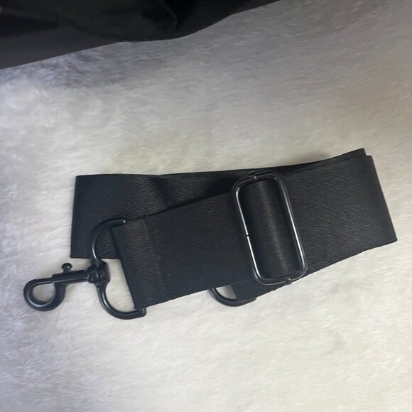 NWT FOG Essentials Duffel Bag Black Fear of God Travel - Picture 6 of 8